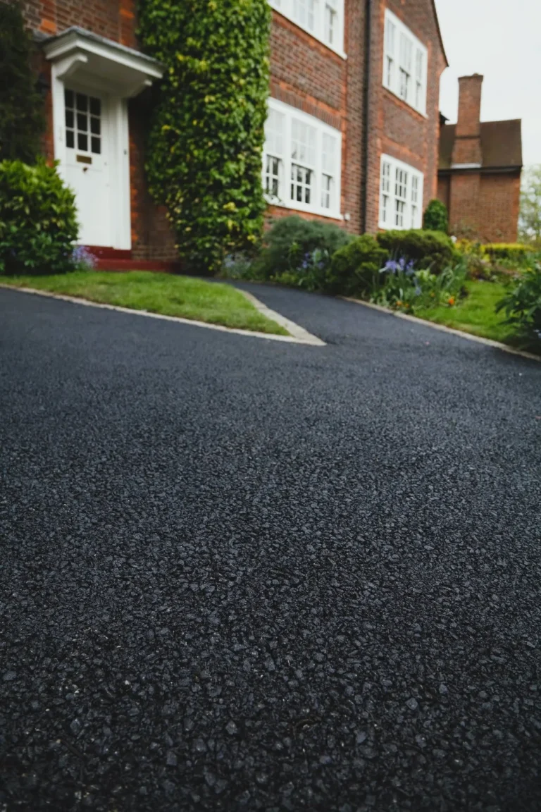 new asphalt driveway done by leaders among asphalt companies near Chicago